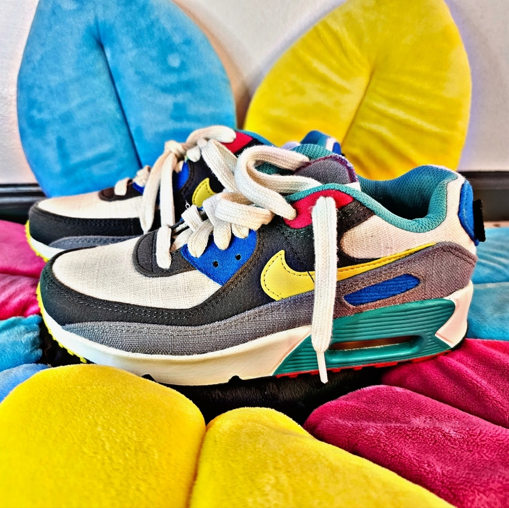 Nike Air Max 90 "Air Sprung" Phantom/Celery/Iron Grey/Rush Pink DN4415-001 4Y